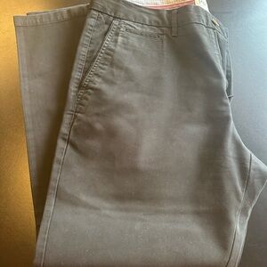 Men's Black Chino Pants — Classic Everyday Khakis